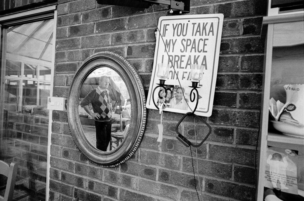 palermoafterdark:  Sicilian immigrants in London Ph. Mimi Mollica