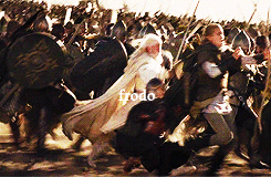 anthonyedwardstarks:the lord of the rings meme: ten scenes [4/10]