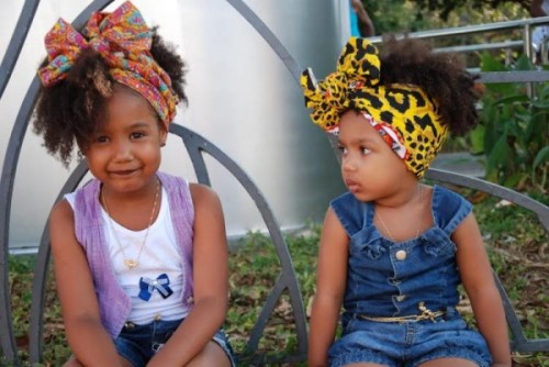 kinkandcoil:  40 Incredible Photos from Brazil’s First Natural Hair Empowerment March[Source]