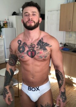 bulging:  Lawrence London