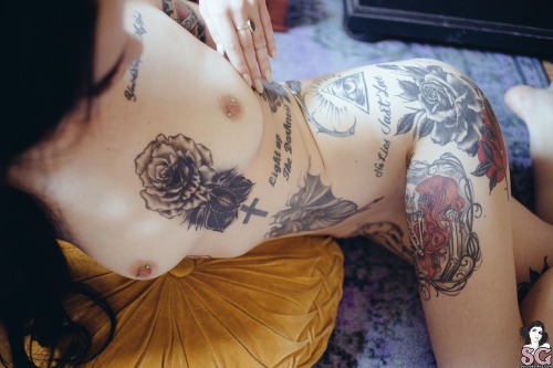suicideburningangels:  Poetica – Afternoon DelightFull set and download link http://bit.ly/1Kz9wEt 