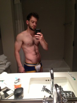 edu-dudu:  My future husband, Bravo Delta!  ♥ bravodelta9:  This is why I need to stay away from bathrooms with mirrors. 