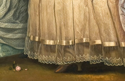 vivelareine:Detail from a portrait of Marie