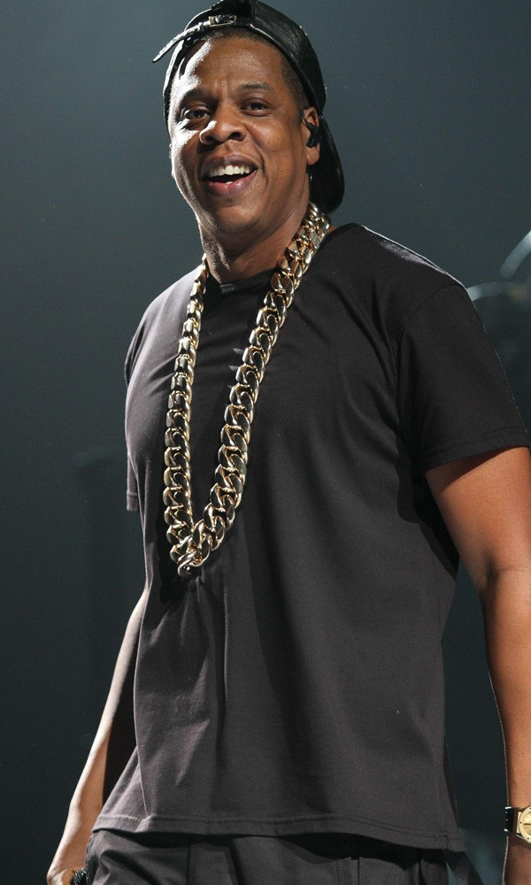 phuckindope:  Why this nigga Hov Cuban link so fuckin crazy