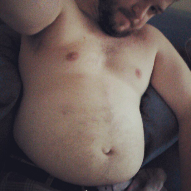 ossito45:  darthcubby:  #tummytuesday wishing it was bigger already.  Grr…siempre