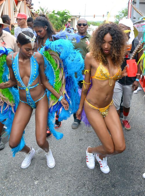 blackfemalecelebrities: Jourdan Dunn - Bikini At A Carnival, Barbados
