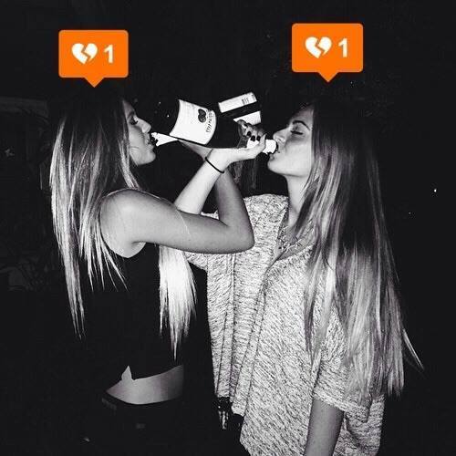 noquinhas:  Hipster | via Facebook on We Heart It - https://bnc.lt/l/4gNFPjE1_q 