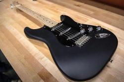 axestasy:  Have I told you about my latest love at first sight to things that have matte black finish? well, Fender does that now too!