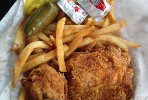 afro-arts:  Henderson Chicken  Dallas, TX  CLICK HERE for more black owned businesses! 