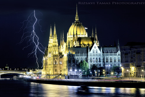borcsok:  Budapest, Hungary  © Rizsavi adult photos