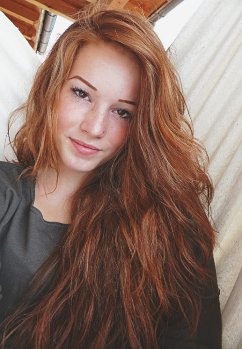 templeofginger:  theresapltzr:  looking so angry and showing you my loooooong hair, haha!  http://templeofginger.tumblr.com/ Oh Theresa. I think I just fell in love. More, please!