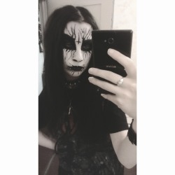 Proper dig the corpse paint I just did on myself. Thought it&rsquo;d turn out shit, but it didn'ttttt. I look metal af