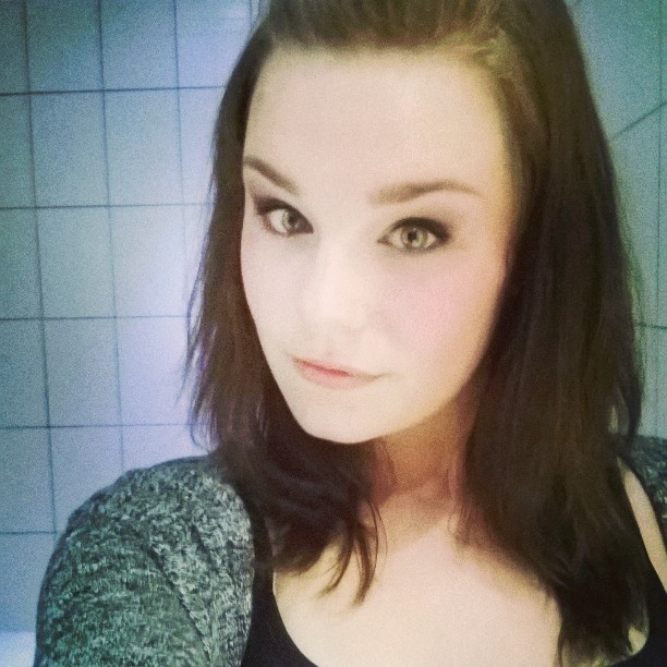 no-peaceful-rev0lution:  Good morning Instagram 😋 #tired #me #brunette #EnglishGirl