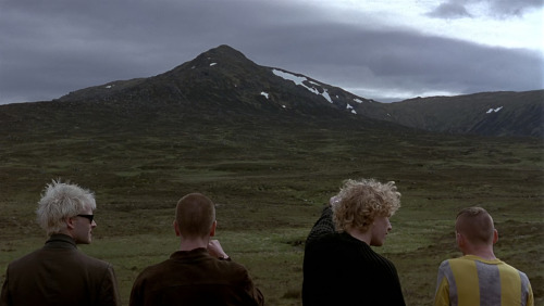 cinema-blography: Trainspotting (1996)dir. Danny Boyle / dop. Brian Tufano