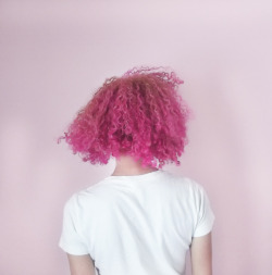 theskinnyartist:  Recently dyed my hair pink