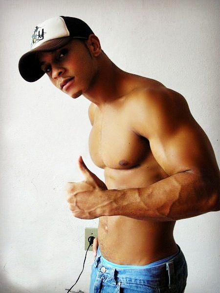 savvyifyanasty:  > that body!  Follow me @ savvyifyanasty.tumblr.com 