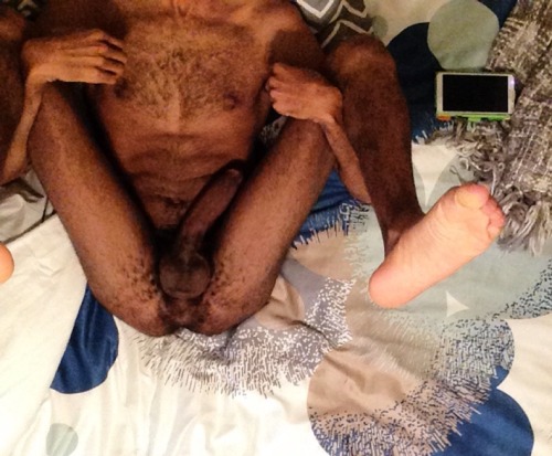 lustfulwayz:  skinnyboibigdik:  Fukin naked so the fuk what  I want some of both