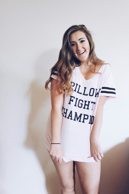 unluckyteens:  Body positive post - I love my big thighs, I love the dip in my stomach, I love all of my flaws. And are they flaws when you can find the good in them?