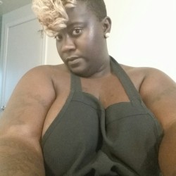 blakjaws:  master4blackbbws2:  Damn mammy