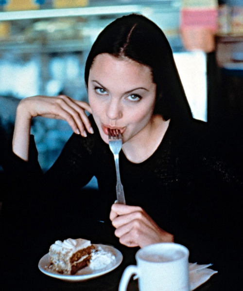Porn Pics le-jolie:Angelina Jolie, 1994