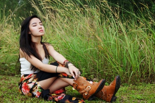 chio-eves:  More blogshop photos of Naomi