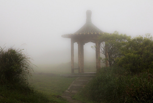 Pavilion in the fog by Hubert Streng on Flickr.