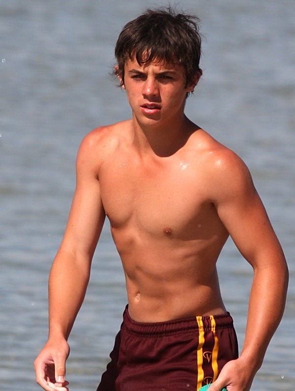 boyzwhat:  æ♥ 