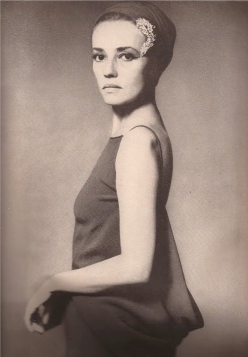 Jeanne Moreau in a Pierre Cardin evening dressPhoto by  Richard Avedon, 1963