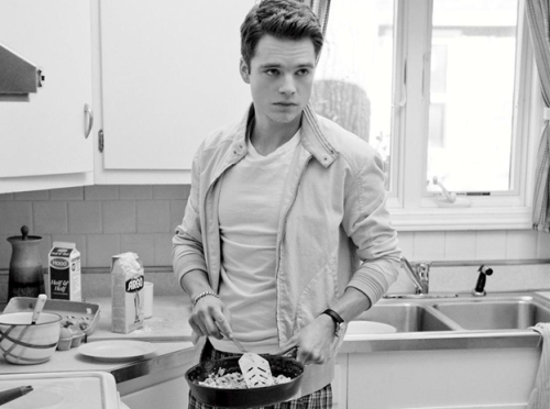4clovesofsummer:Favorite Celebrity Meme: Sebastian Stan{ 02 | 04 } Photoshoots
