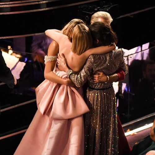 missaudreyhepburns:Margot Robbie, Saoirse Ronan, Sally Hawkins and Meryl Streep hugging during Franc