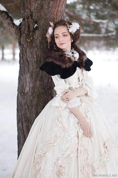 jackviolet: Model and costume: Елизавета Ручкина(Elizaveta Ruchkina)Photography by Екатери
