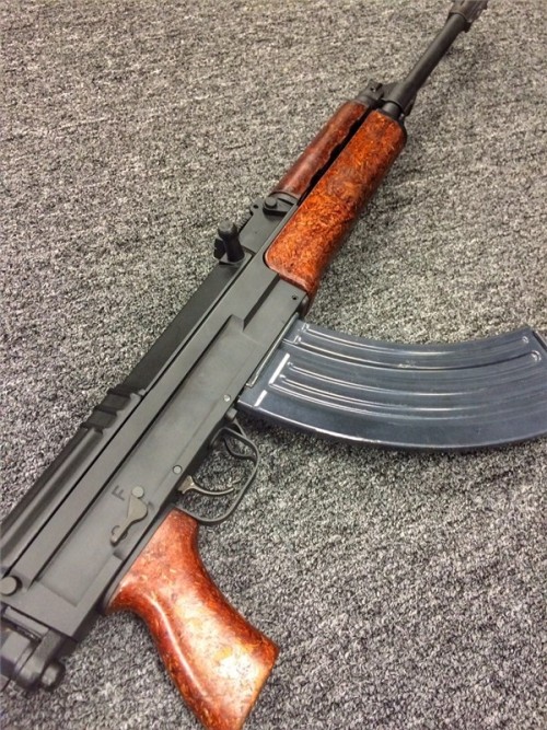 celtic-tactical: gunrunnerhell: VZ58 Czech rifle that resembles an AK but shares almost no parts com