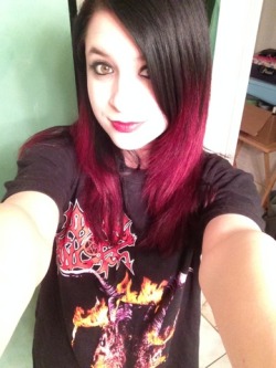 pulloutthethorns:  New hair and Morbid Angel shirt!  OMFG!  ..She&rsquo;s so adorable, in a METAL sort of way. Dig that T!