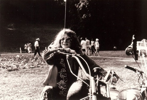 girlsandmachines:Janis Joplin by Clark Pierson.