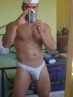 speedosmith:  Slurp! Hot undie Bulge