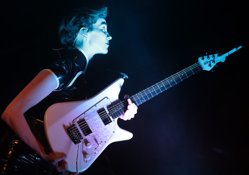 ifuckinglovestvincent:  ×××