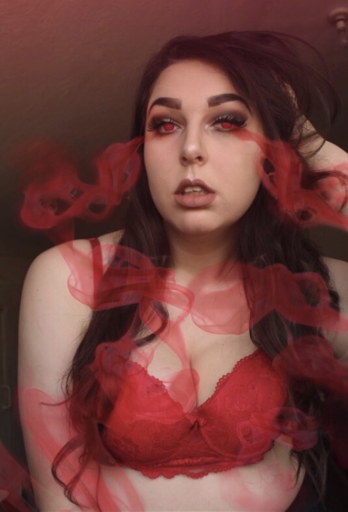 separatedsubmissiveness: You are fascinated by me and my stare. My power slowly unravels your ration