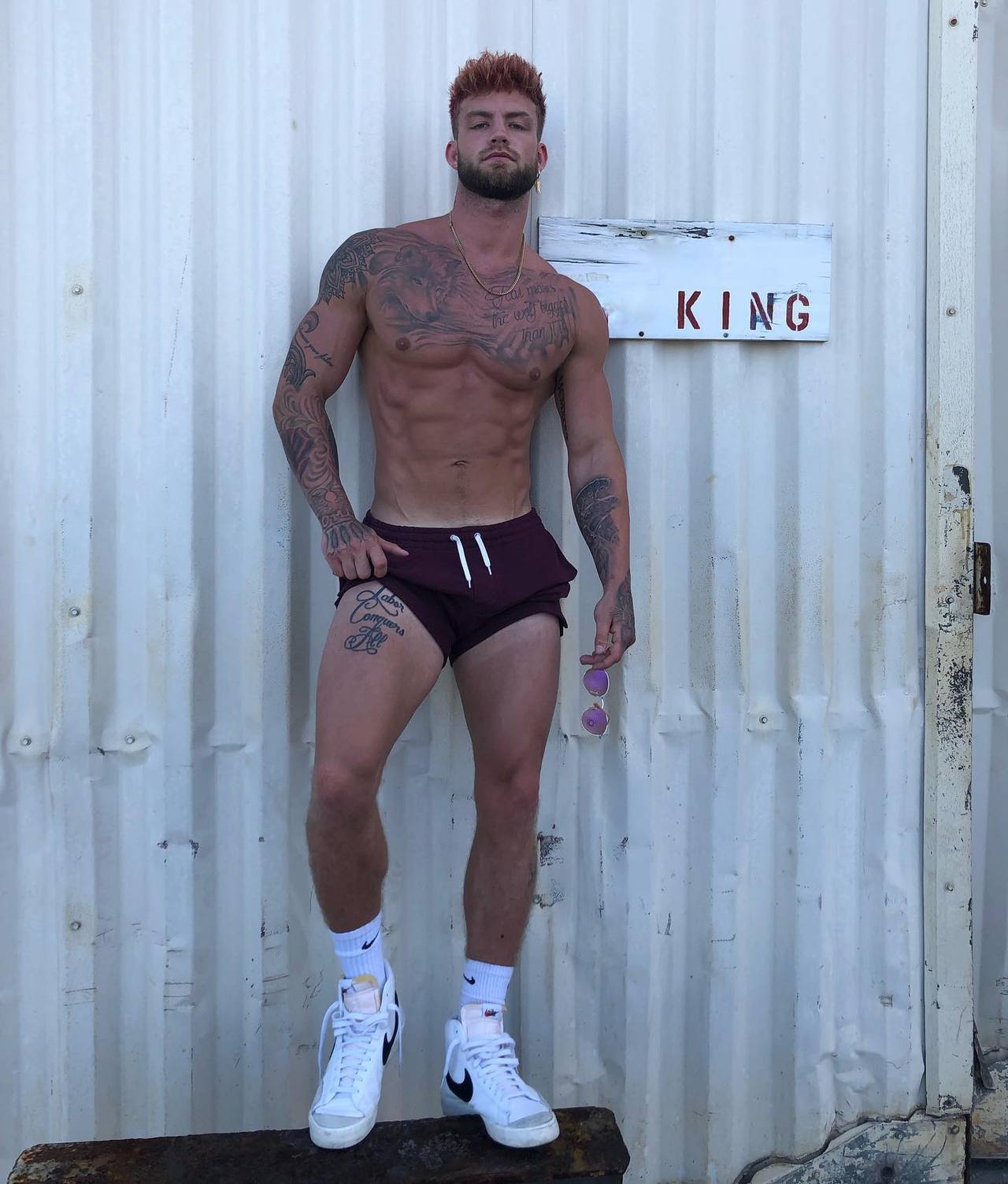 thehottestmenaround:Dustin mcneerhttps://www.instagram.com/markdmafia/