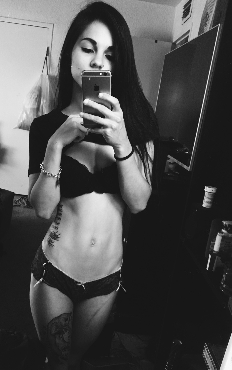 cruciatus: Trying to be obsessed with myself instead of hating myself..