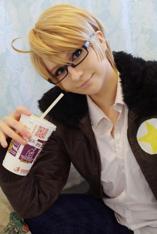 cosmicgentleman: A few pictures of my APH America cosplay ~ instagram.com/cosmicgentlema
