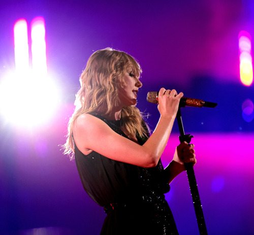 lovestory:reputation Stadium Tour at Rogers Centre on August 3, 2018 // Toronto, Canada