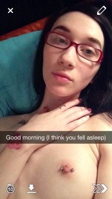 gypsyrose27:  Someone gets very special snaps!