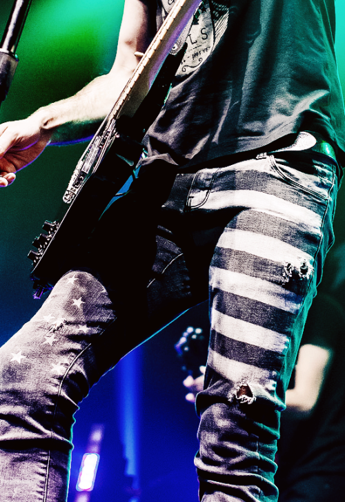 thealltimelows:  x 