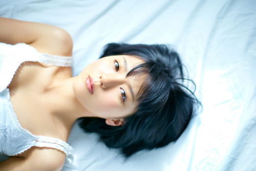 Under The Sheets - Erina Mano (真野恵里菜) 