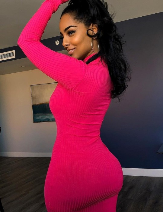 kingjazziedad:  DeliciouslySexy. Curvy. Gorgeous. Petite Mami. Ms AyishaDiaz ❤️ ❤️ ❤️ 