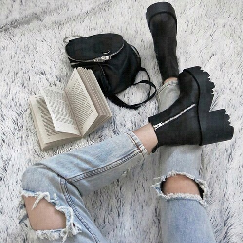 chanelrohses:   