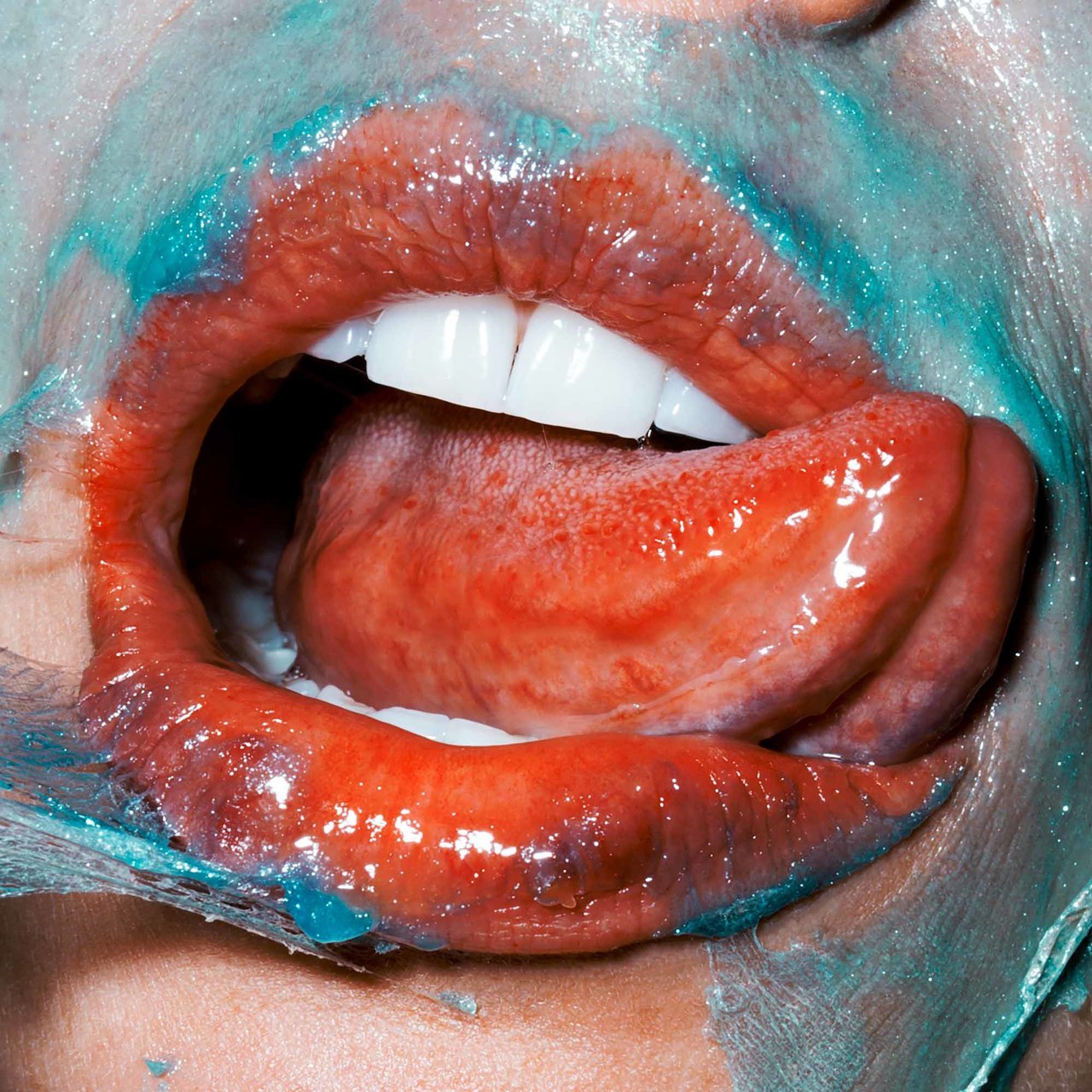 crossconnectmag:  Marius Sperlich is a Berlin-based photographer, artist and designer.