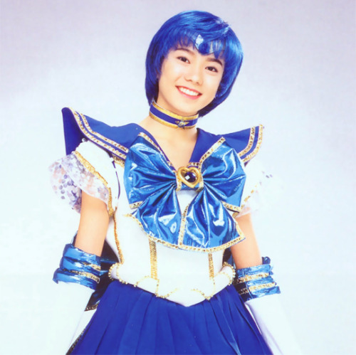 wikimoon:November 19 is the birthday of Hisano Akamine, the third actress to play Ami Mizuno/Sailor 