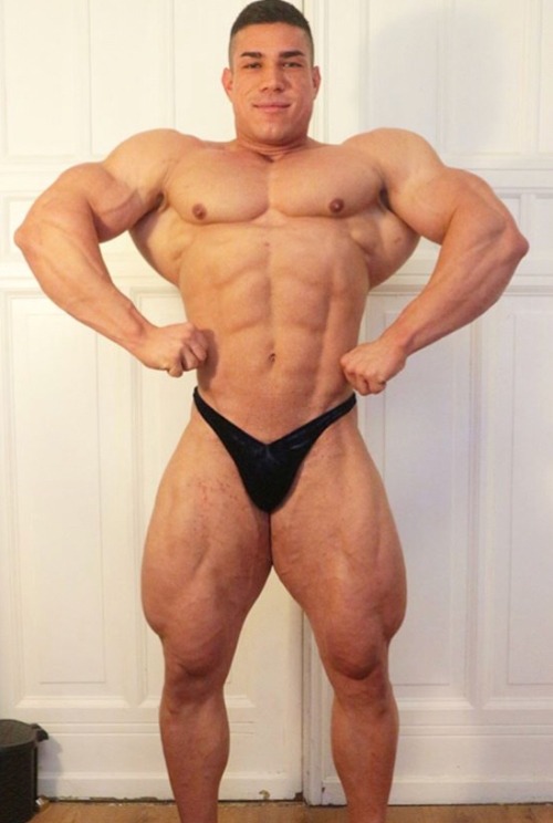 musclegodselfies:Lorenzo Leeuwe (23 y/o)