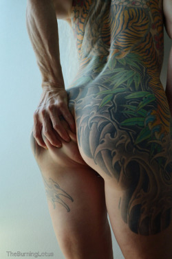 theburninglotus:  And for all lifts, a good grip is key….